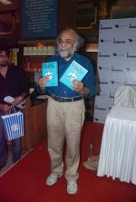 at Flow book launch in Infinity Mall, Mumbai on 28th Feb 2012 (2).JPG